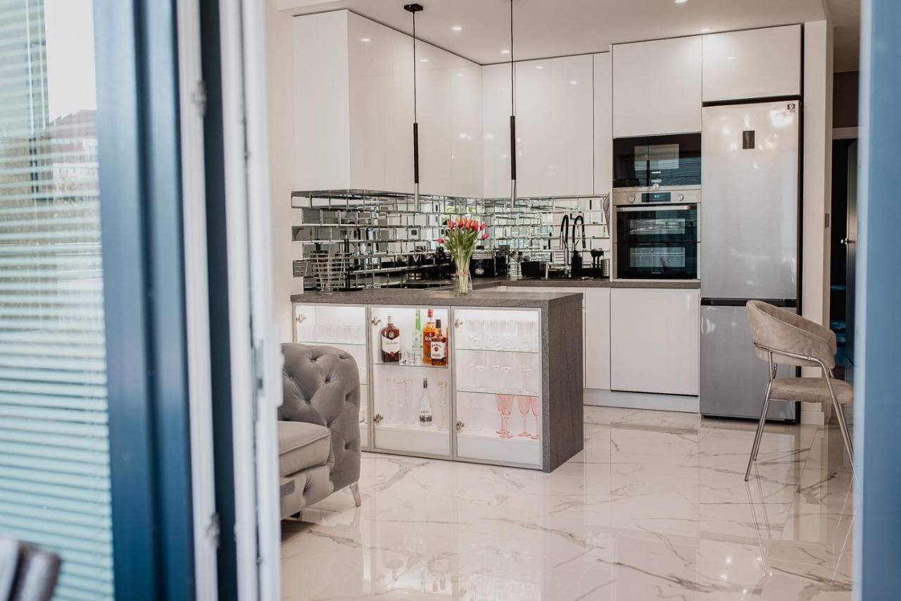Apartament Villa Klar أوسترودا المظهر الخارجي الصورة